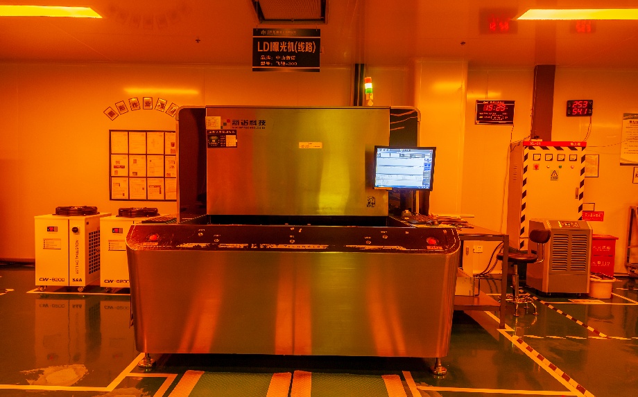 6、LED曝光機.jpg